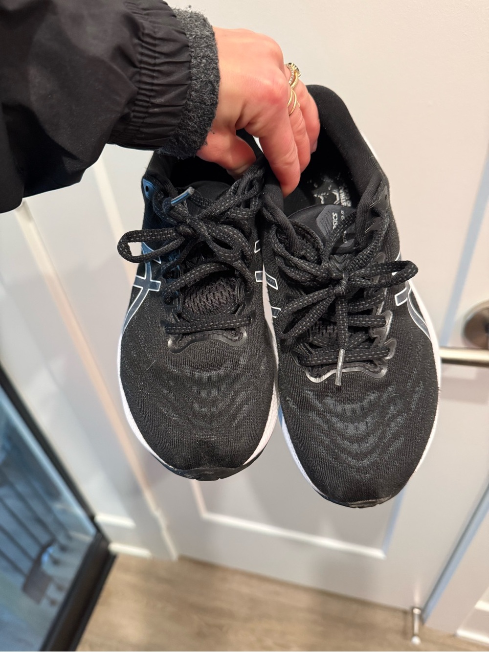 ASICS Black & White Running Shoes - Picture 2 of 5